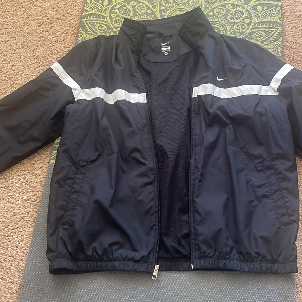 Men’s Black Nike Windbreaker size xl